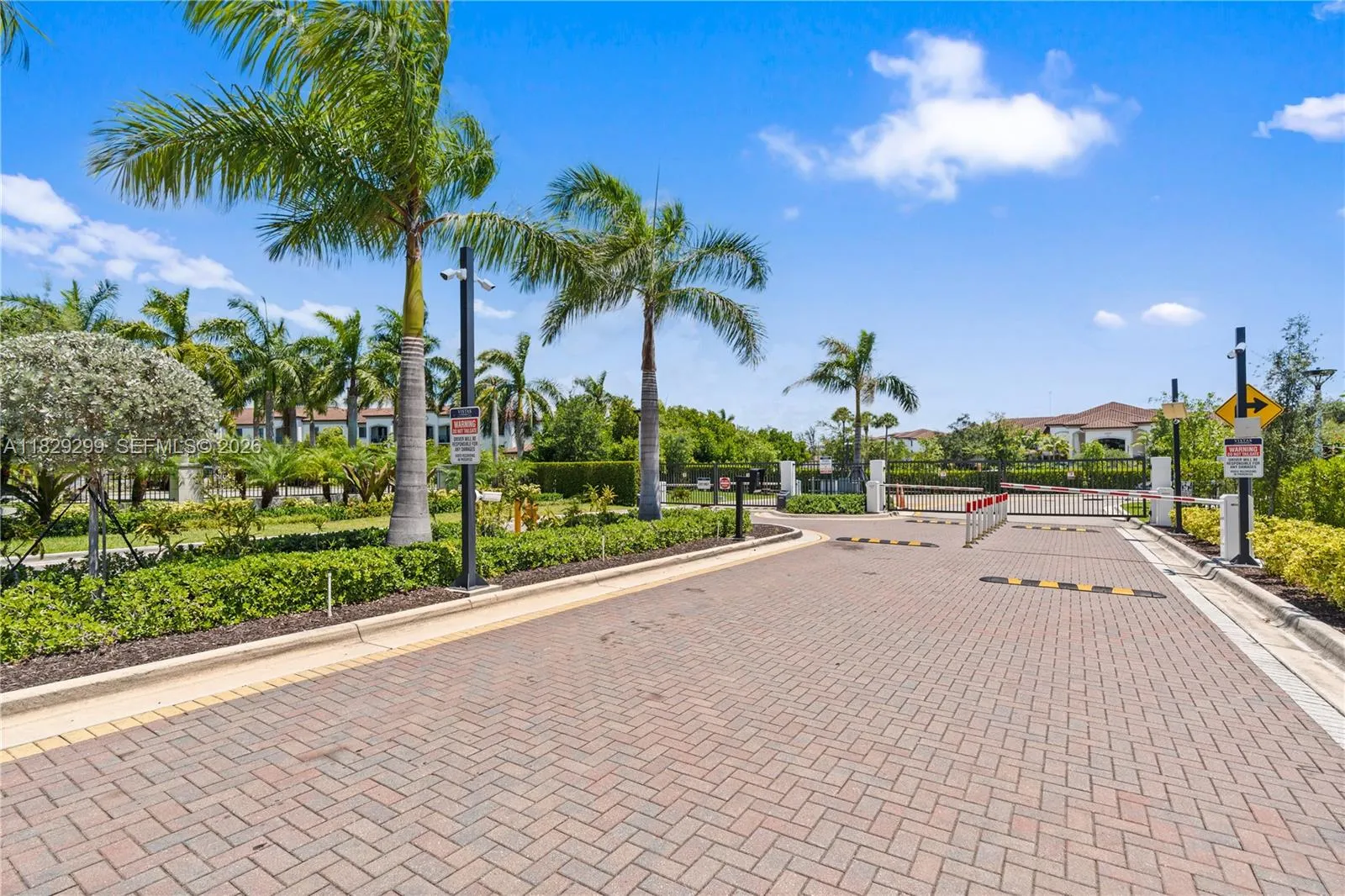 3 bedroom 2 bath for sale at 21018 NE 8th Ave # 21018, Miami FL 33179