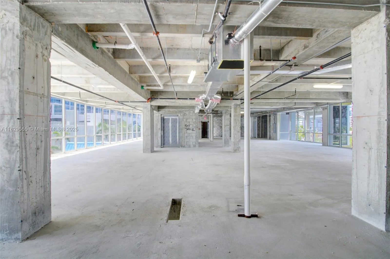 6930 Collins Ave, Miami Beach FL 33141