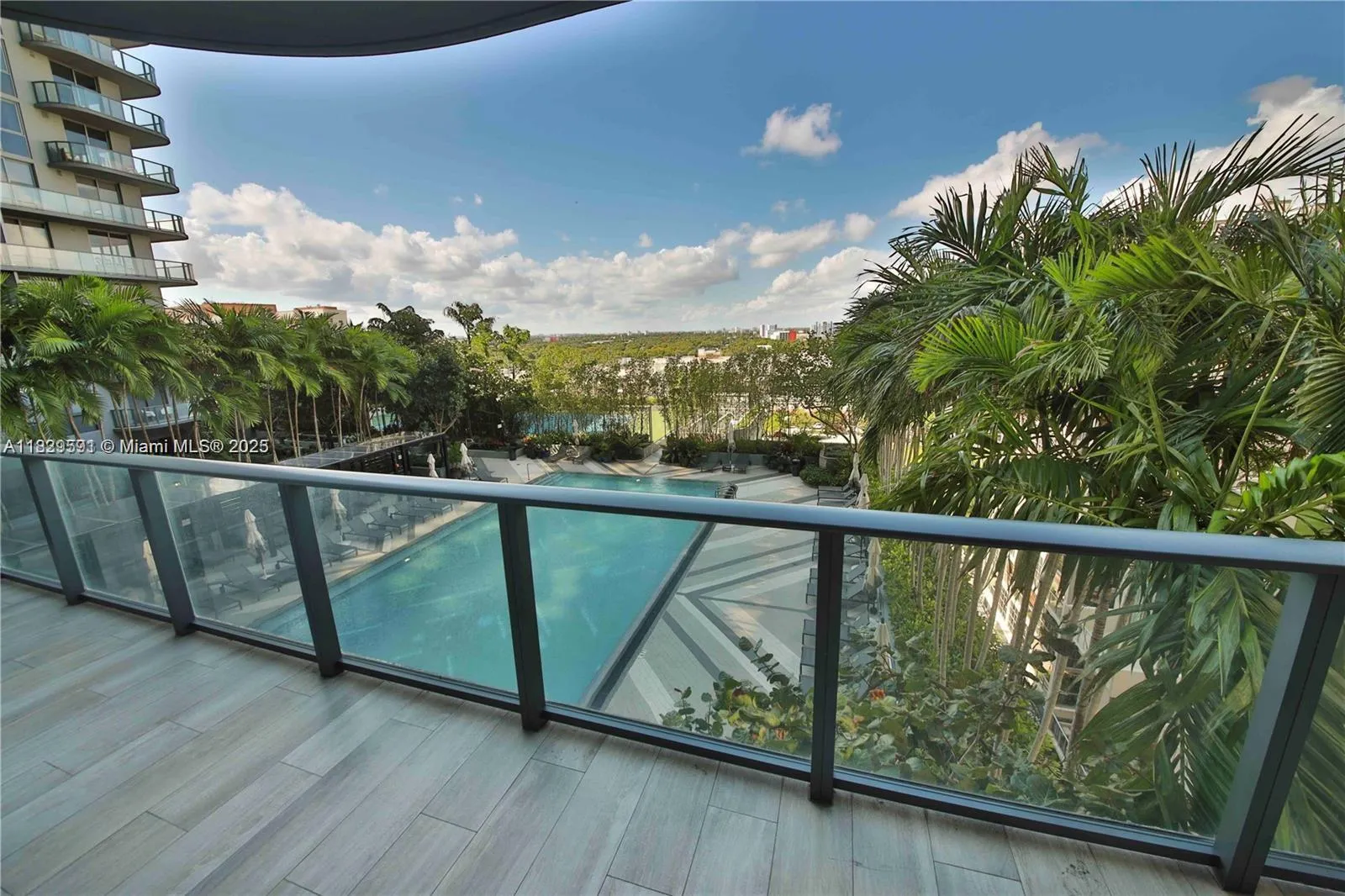 4 bedroom 4 bath for sale at 121 NE 34th St, Miami FL 33137