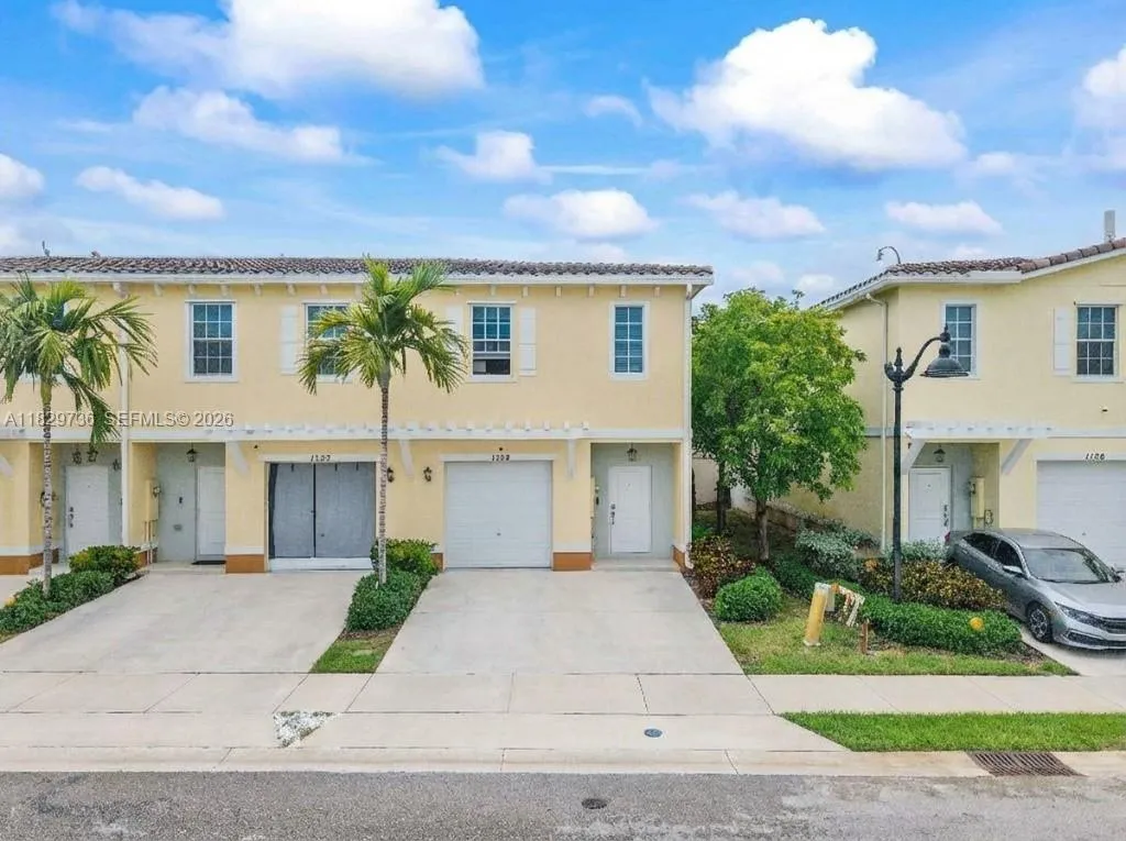 3 bedroom 2 bath for sale at 1128 NW 40th Ter, Lauderhill FL 33313