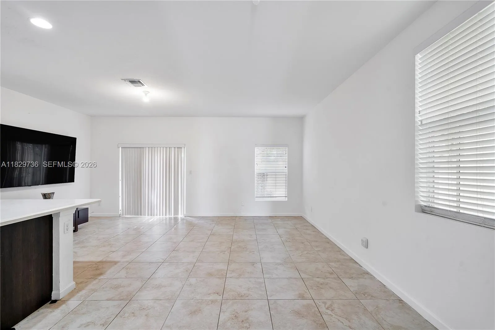 1128 NW 40th Ter, Lauderhill FL 33313