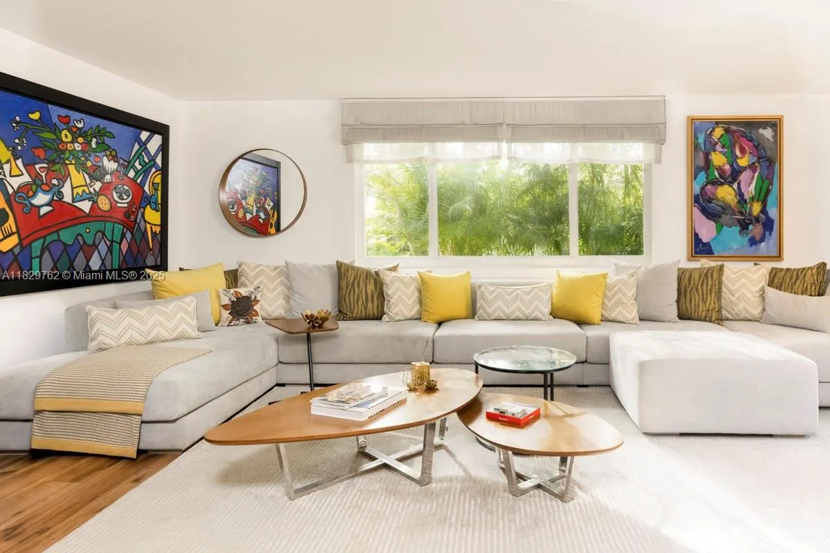 1535 Robbia Ave, Coral Gables FL 33146