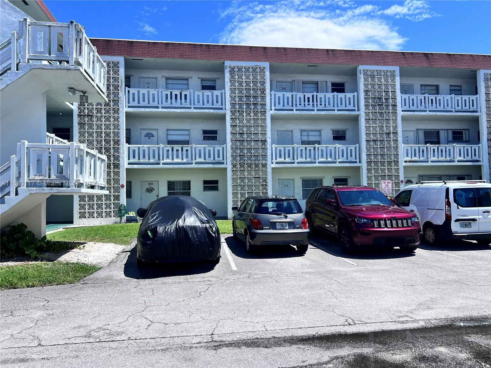 1 bedroom 1 bath for sale at 1280 NW 43rd Ter # 203, Lauderhill FL 33313