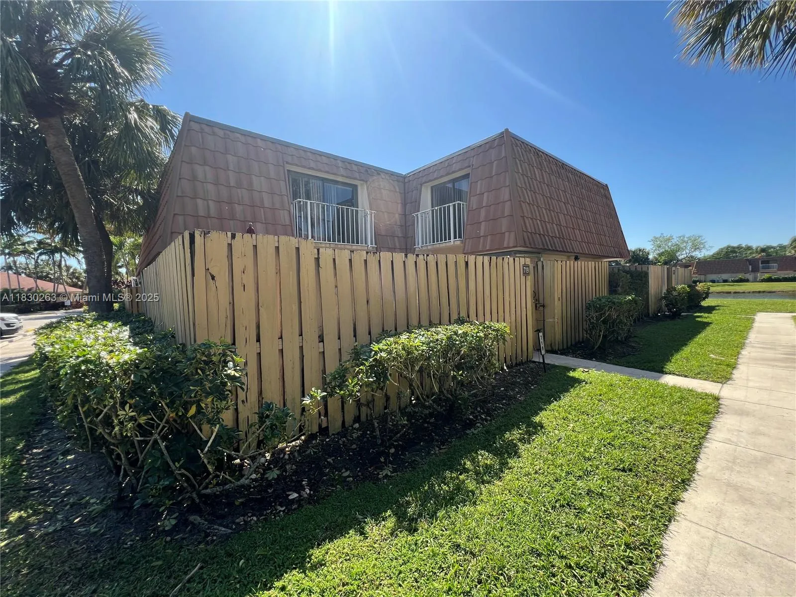 719 Mill Valley Pl, West Palm Beach FL 33409