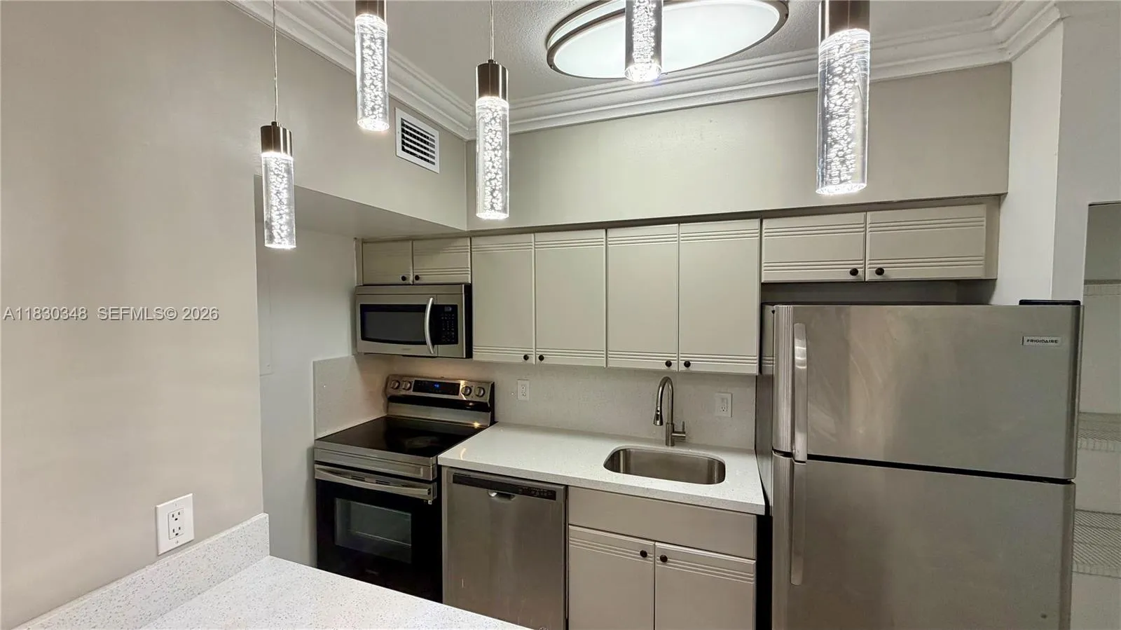 2 bedroom 2 bath for sale at 1559 Michigan Ave # 305, Miami Beach FL 33139