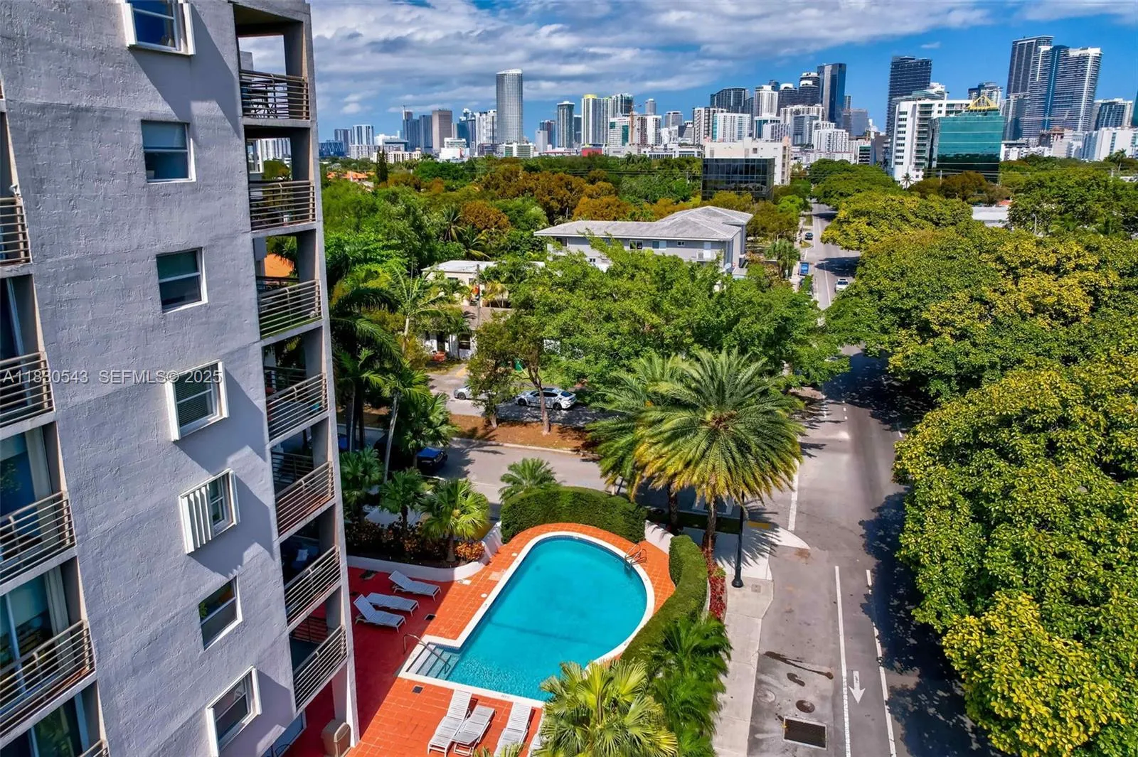 1 bedroom 1 bath for sale at 2400 SW 3rd Ave # 506, Miami FL 33129
