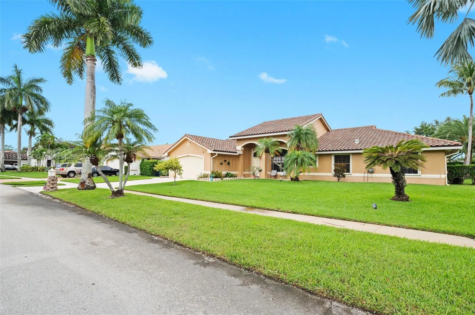 450 NW 195th Ave, Pembroke Pines FL 33029