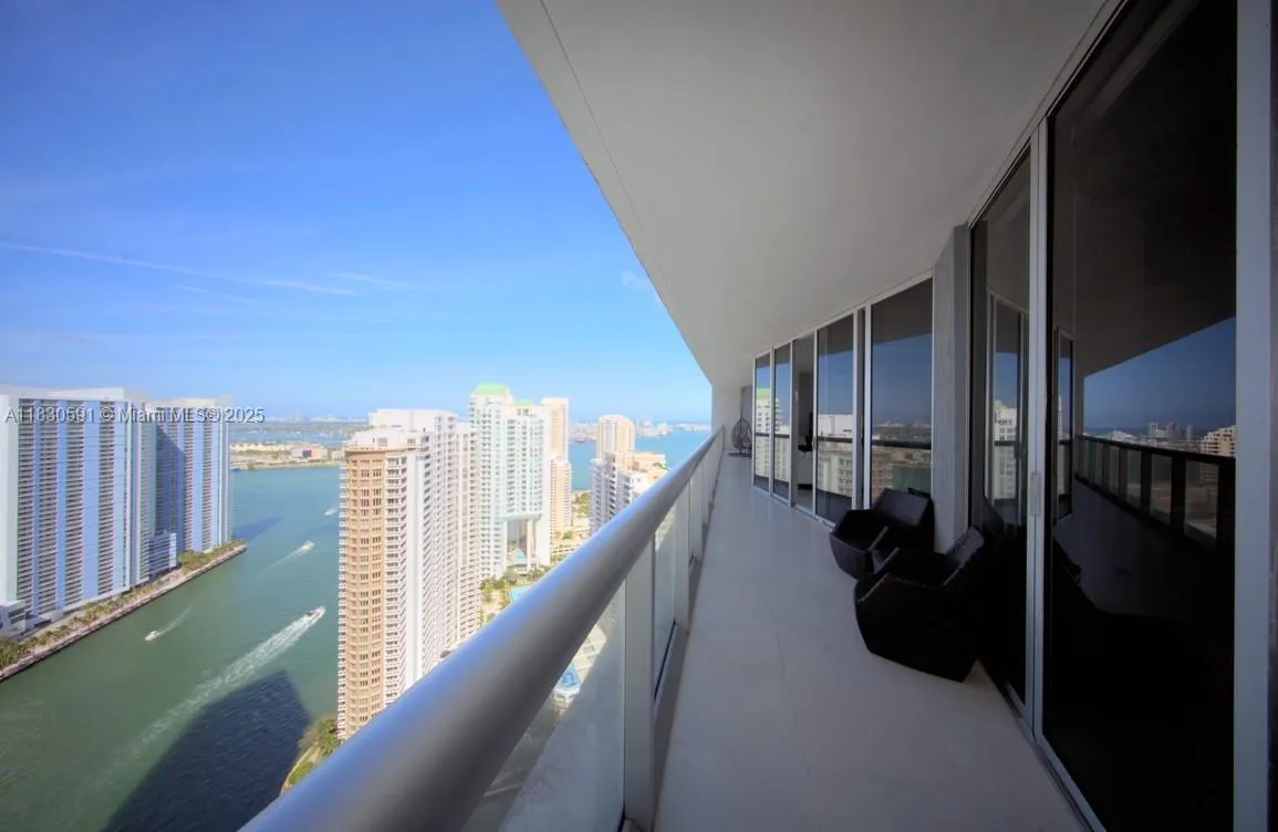 495 Brickell Ave # 4004, Miami FL 33131