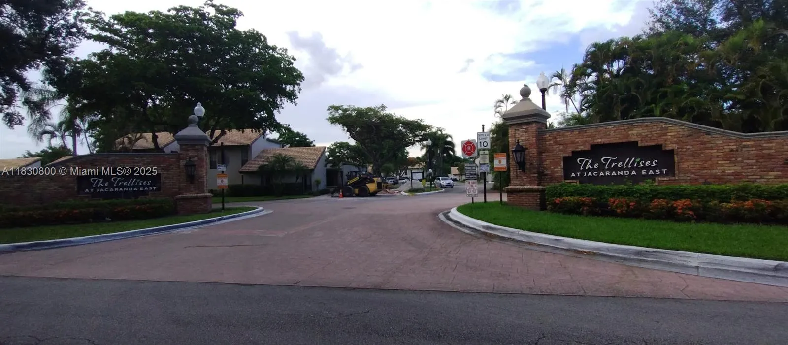 3 bedroom 2 bath for sale at 9719 N New River Canal Rd # 308, Plantation FL 33324