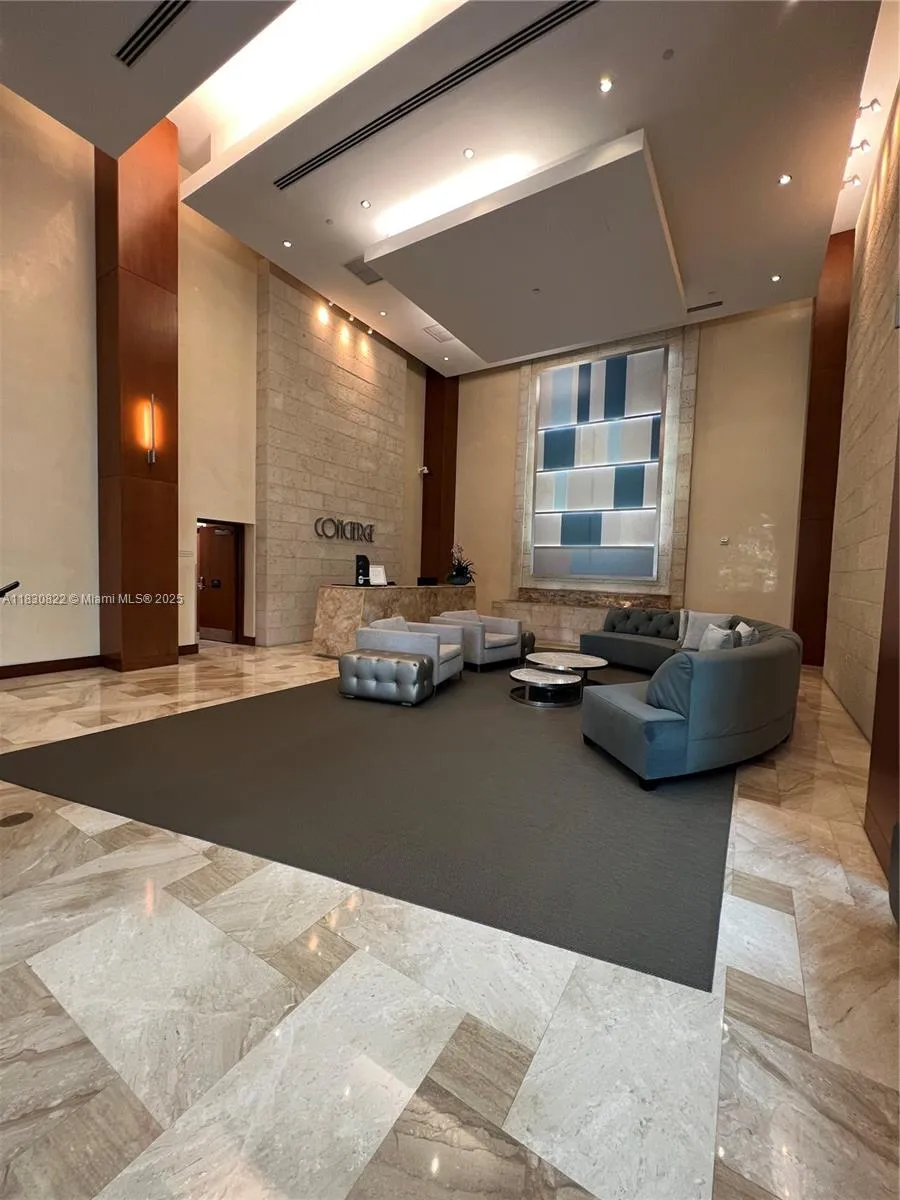 31 SE 5th St # 3010, Miami FL 33131