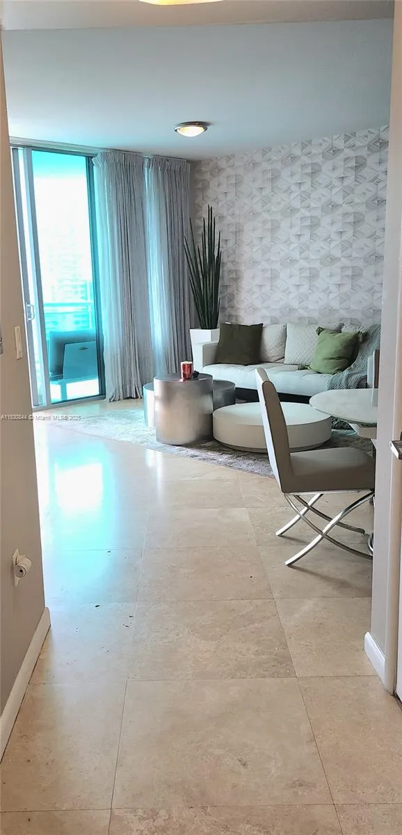 350 S Miami Ave # 3214, Miami FL 33130