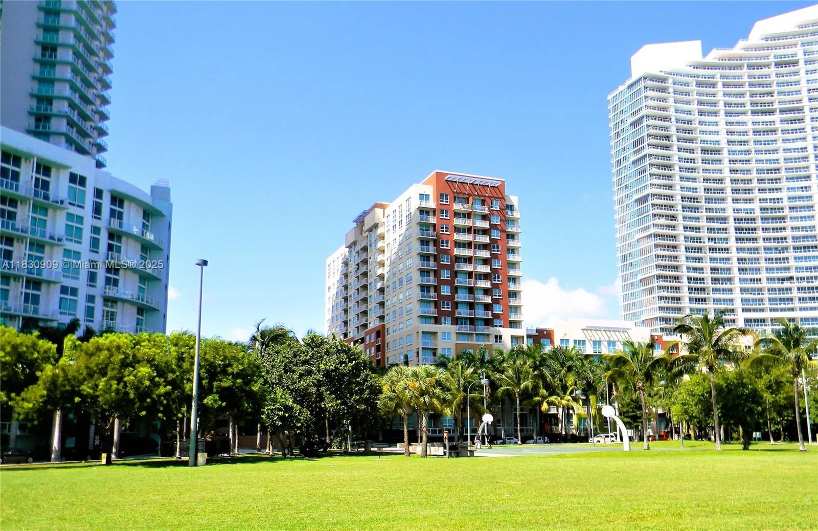 2000 N Bayshore Dr # 509, Miami FL 33137
