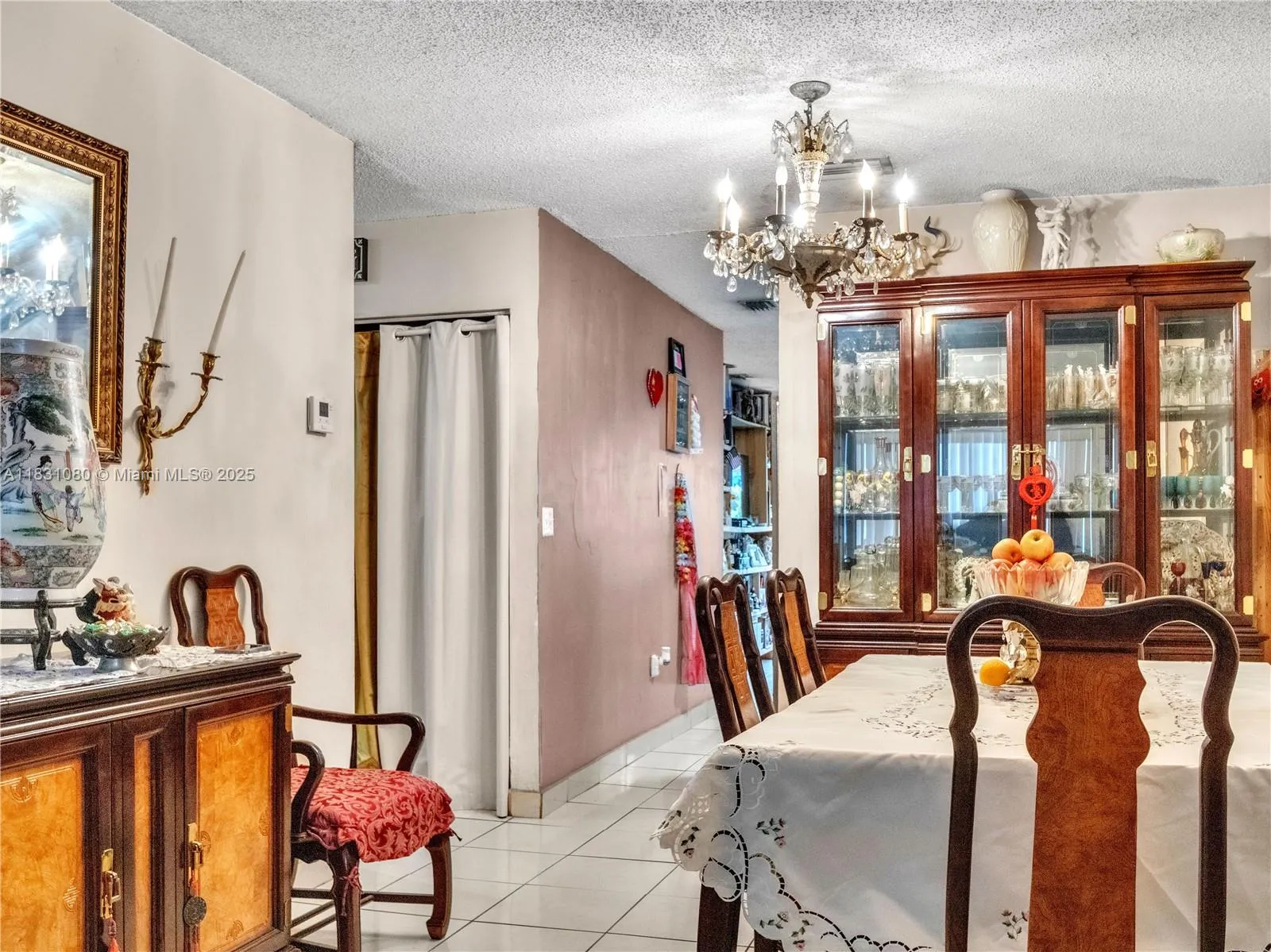 11525 SW 6th St, Sweetwater FL 33174