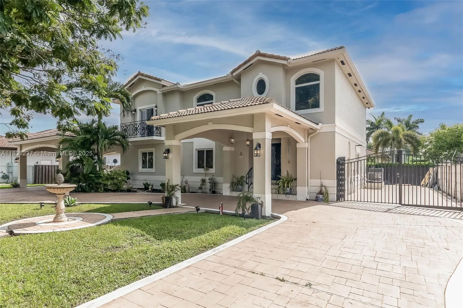 4665 SW 159th Ct, Miami FL 33185