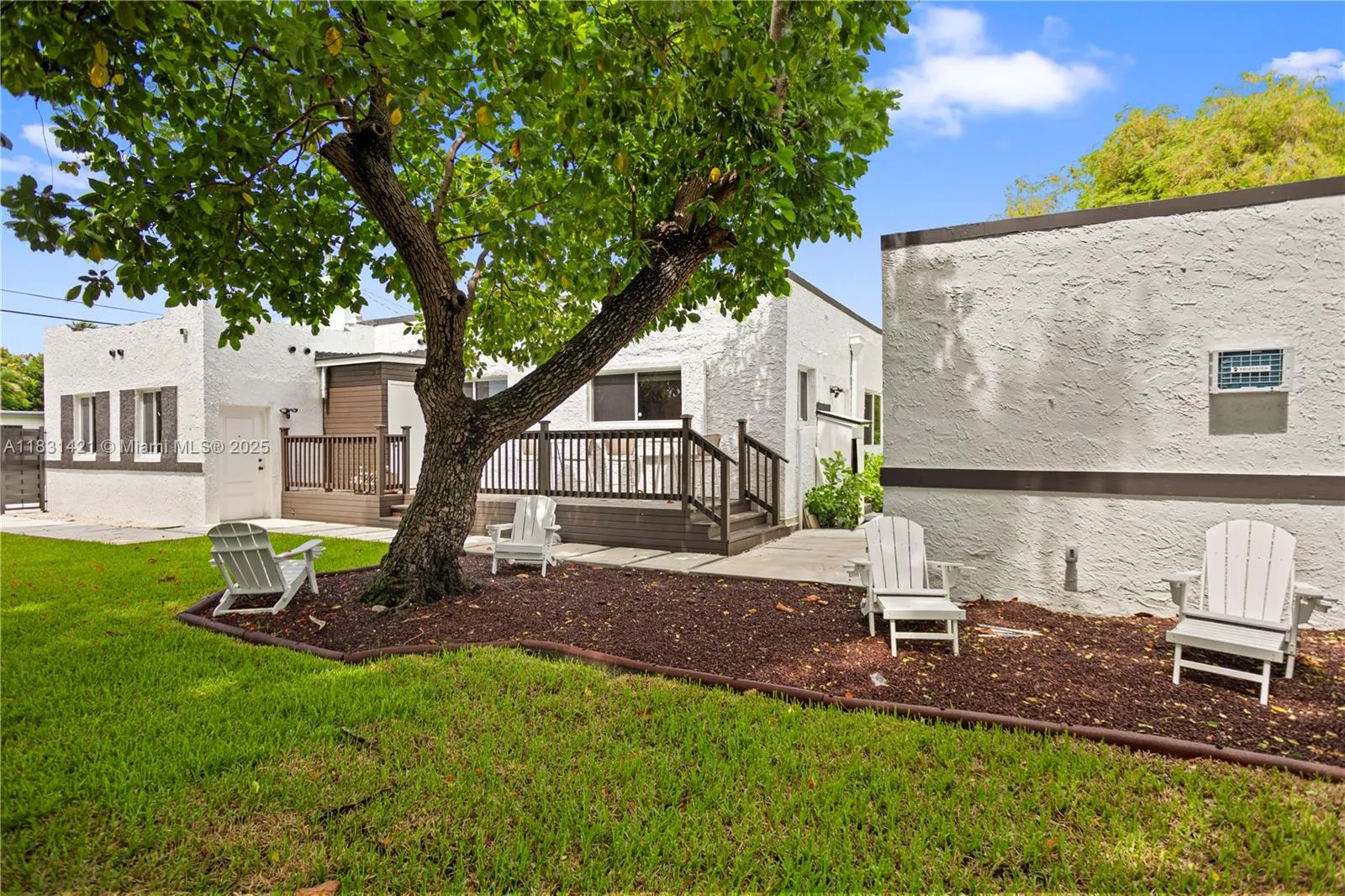780 NW 42nd St, Miami FL 33127