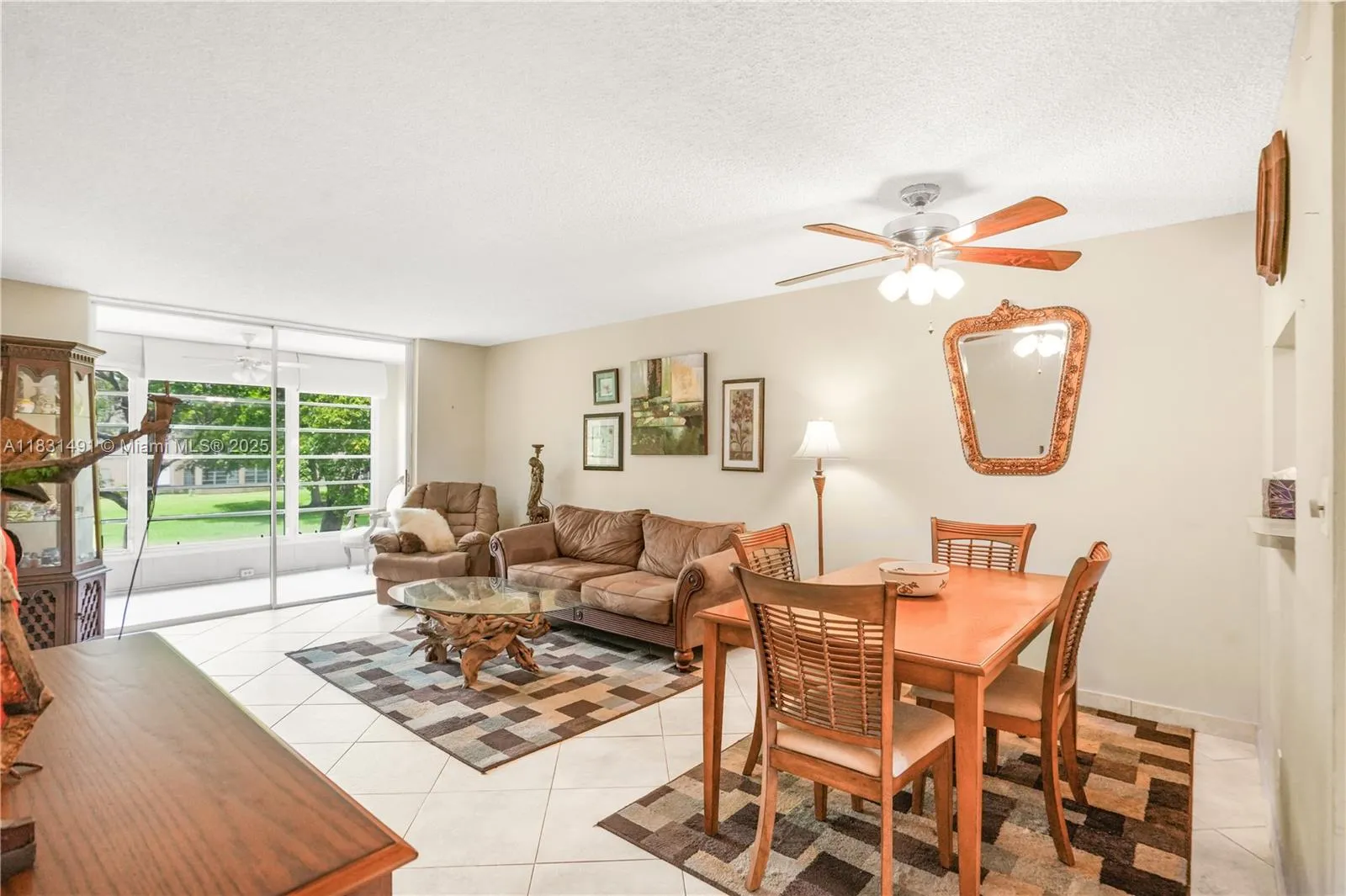 2 bedroom 2 bath for sale at 9261 Sunrise Lakes Blvd # 203, Sunrise FL 33322