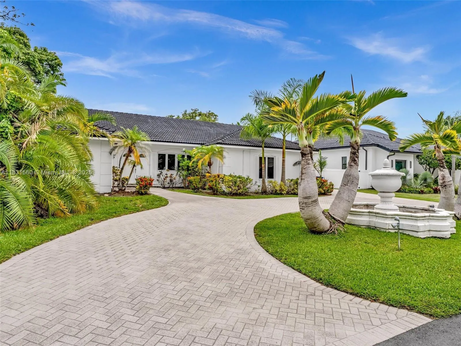 413 Tamarind Dr, Hallandale Beach FL 33009