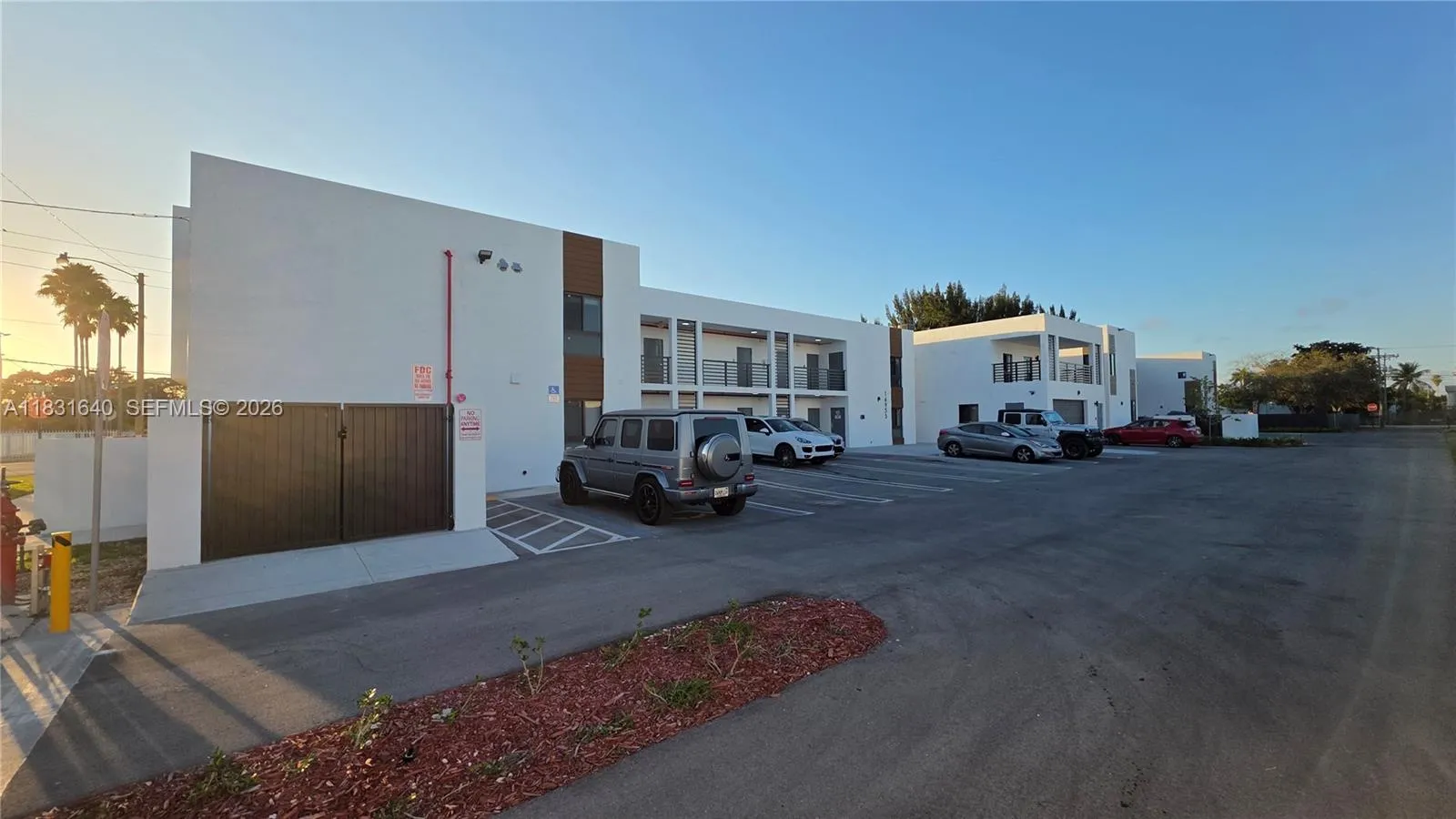 16955 SW 100th Ave, Miami FL 33157