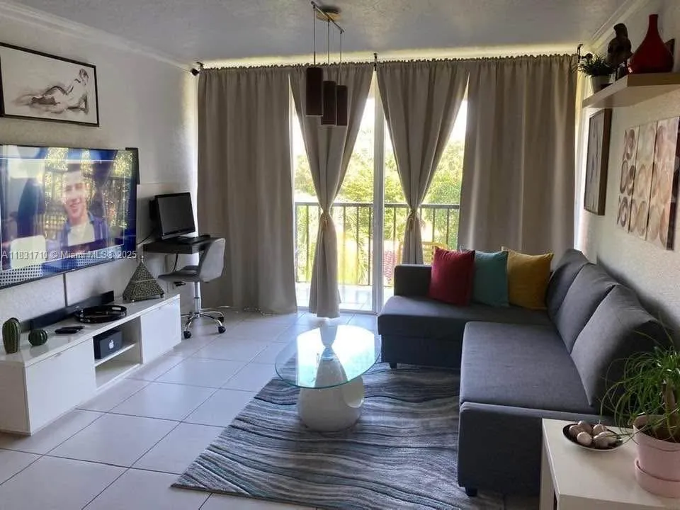 2160 SW 16th Ave # 421, Miami FL 33145