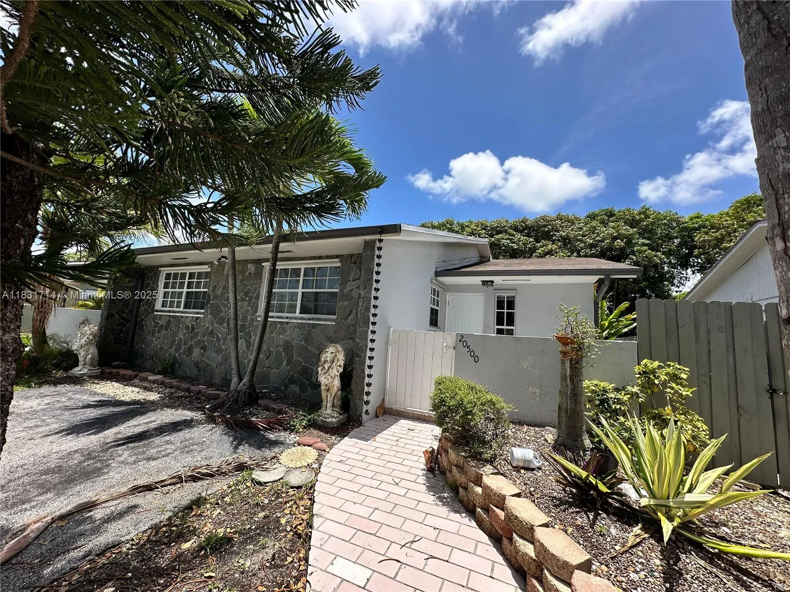 for sale at 20500 SW 92nd Pl, Cutler Bay FL 33189