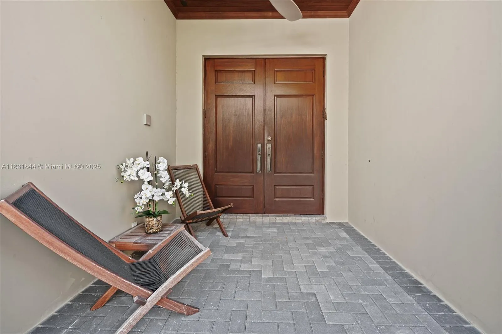 7560 SW 56th Ct, Miami FL 33143