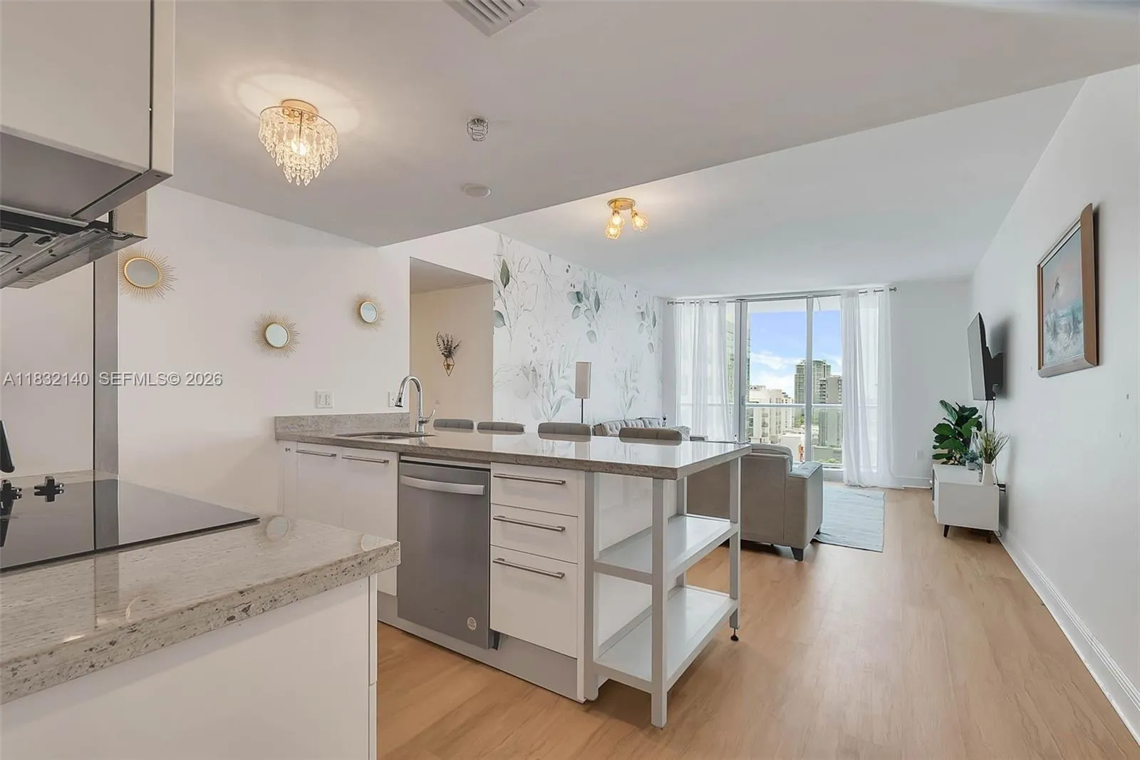 185 SW 7th St # 2204, Miami FL 33130
