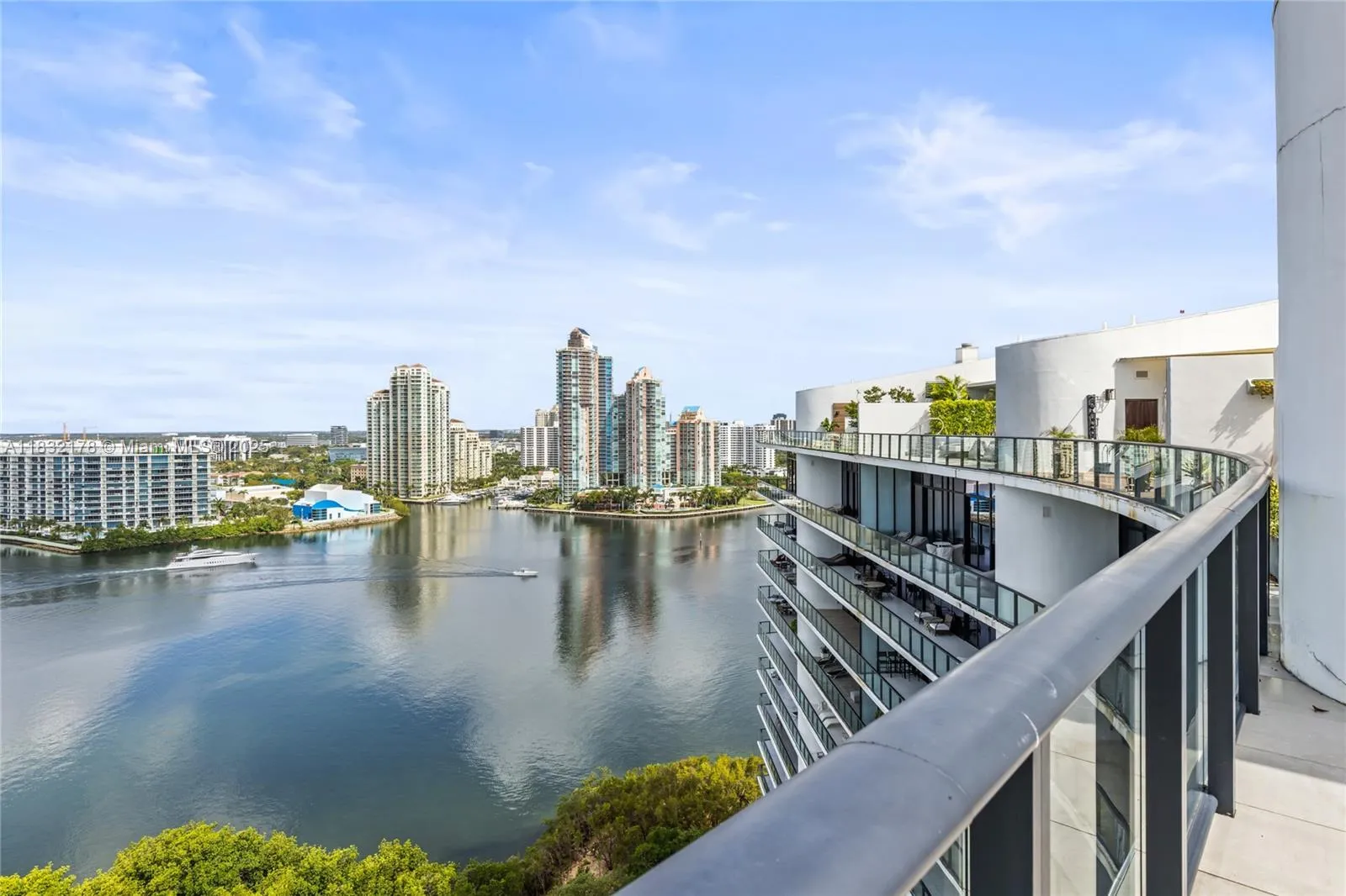 5 bedroom 6 bath for sale at 5500 Island Estates Dr # 1506, Aventura FL 33160