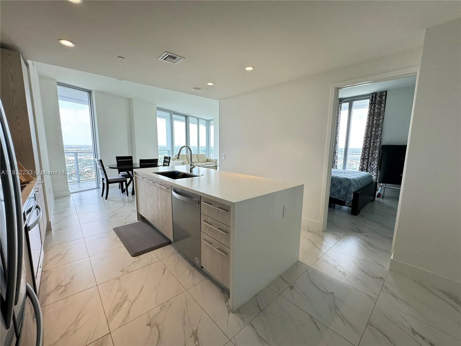 2000 Metropica Way # 2409, Sunrise FL 33323