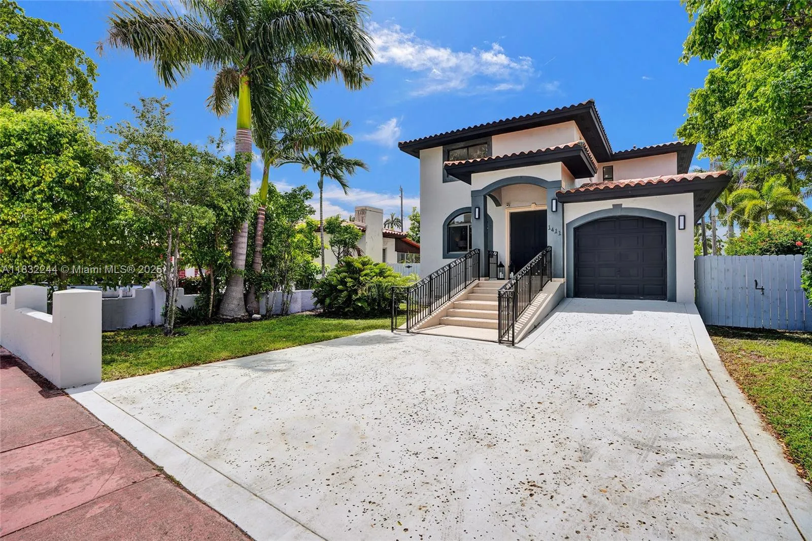 1411 Normandy Dr, Miami Beach FL 33141