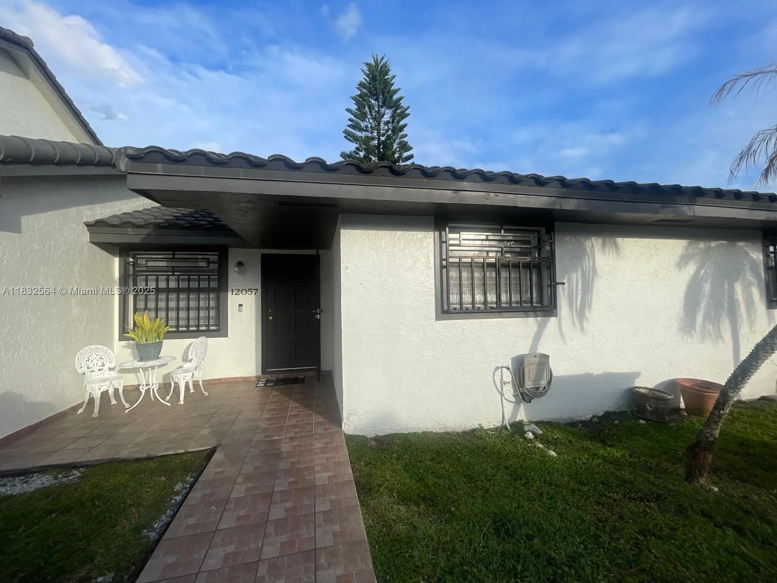 12057 SW 10th St # 202, Miami FL 33184