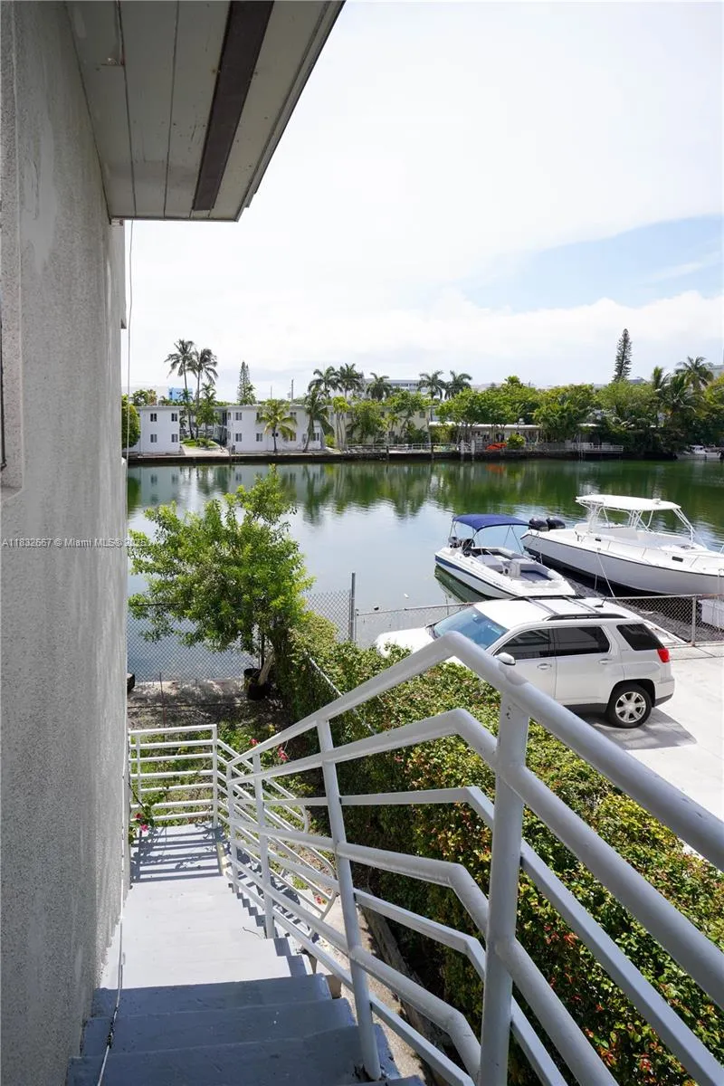 8321 Crespi Blvd, Miami Beach FL 33141
