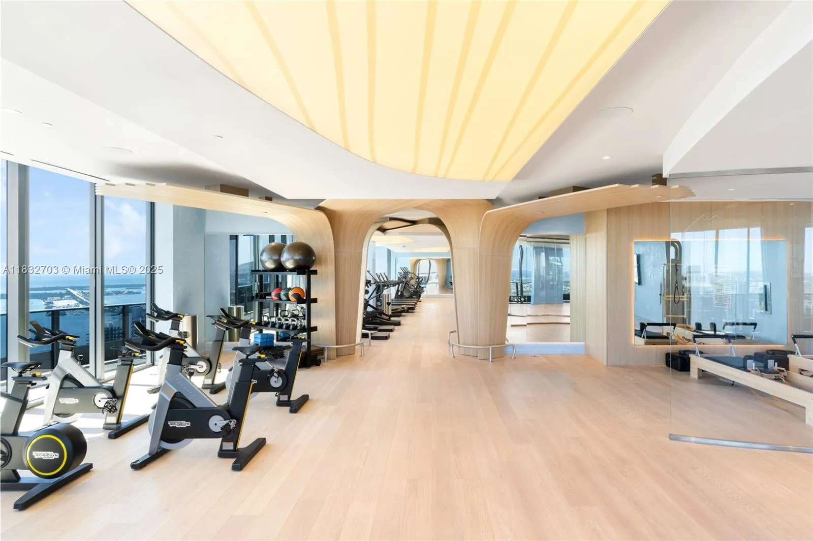1000 Brickell Plz # 3703, Miami FL 33131