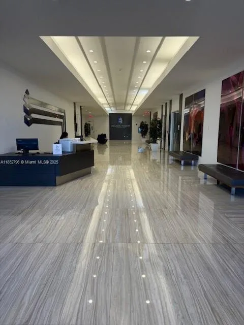 20200 West Dixie Hwy # 1207, Aventura FL 33180