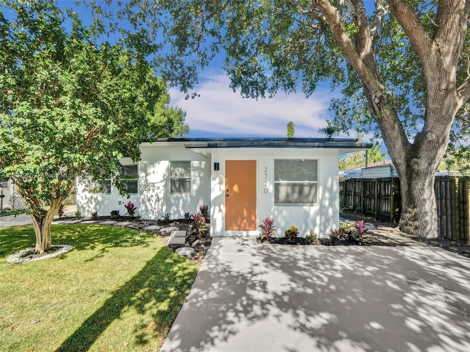 3 bedroom 2 bath for sale at 2720 SW 13th Ave, Fort Lauderdale FL 33315