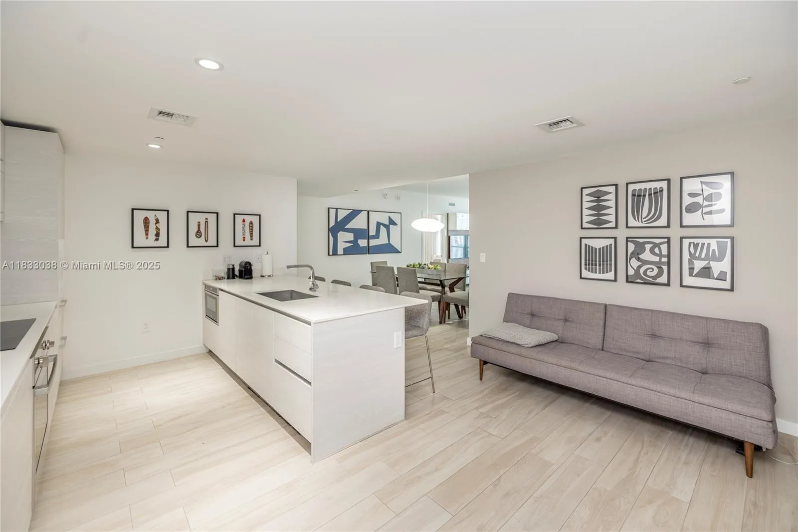 1300 S Miami Ave # 2210, Miami FL 33130