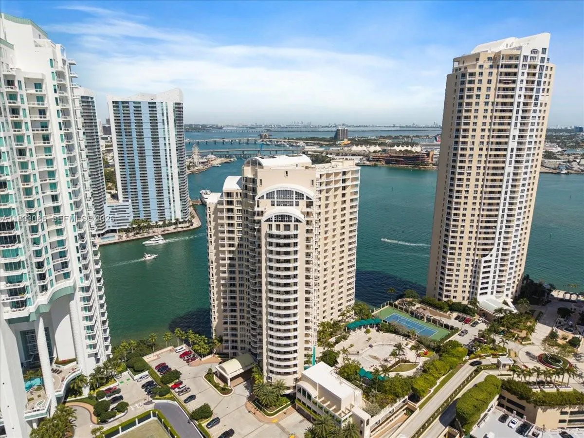 888 Brickell Key Dr # 1502, Miami FL 33131