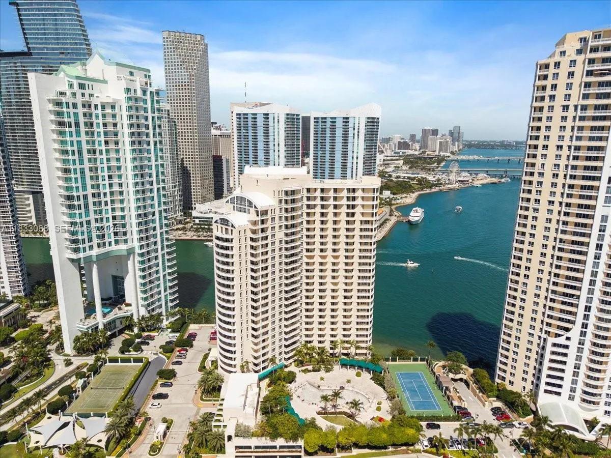 888 Brickell Key Dr # 1502, Miami FL 33131