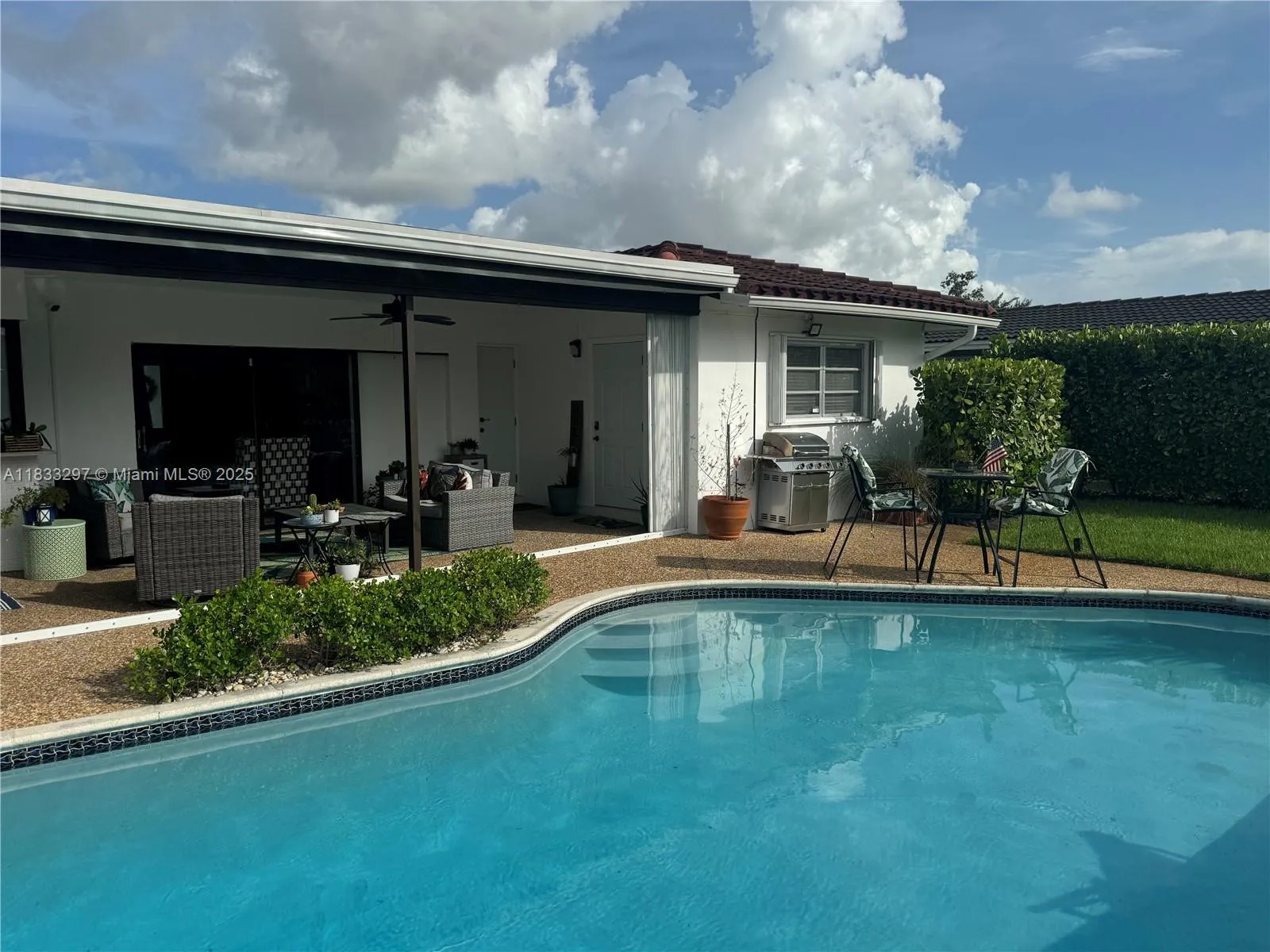 1 bedroom 1 bath for rent at 1681 SW 55th Ave # 0, Plantation FL 33317