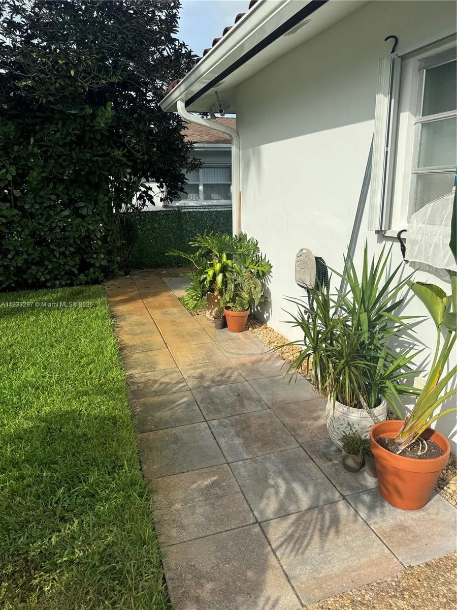 1681 SW 55th Ave # 0, Plantation FL 33317