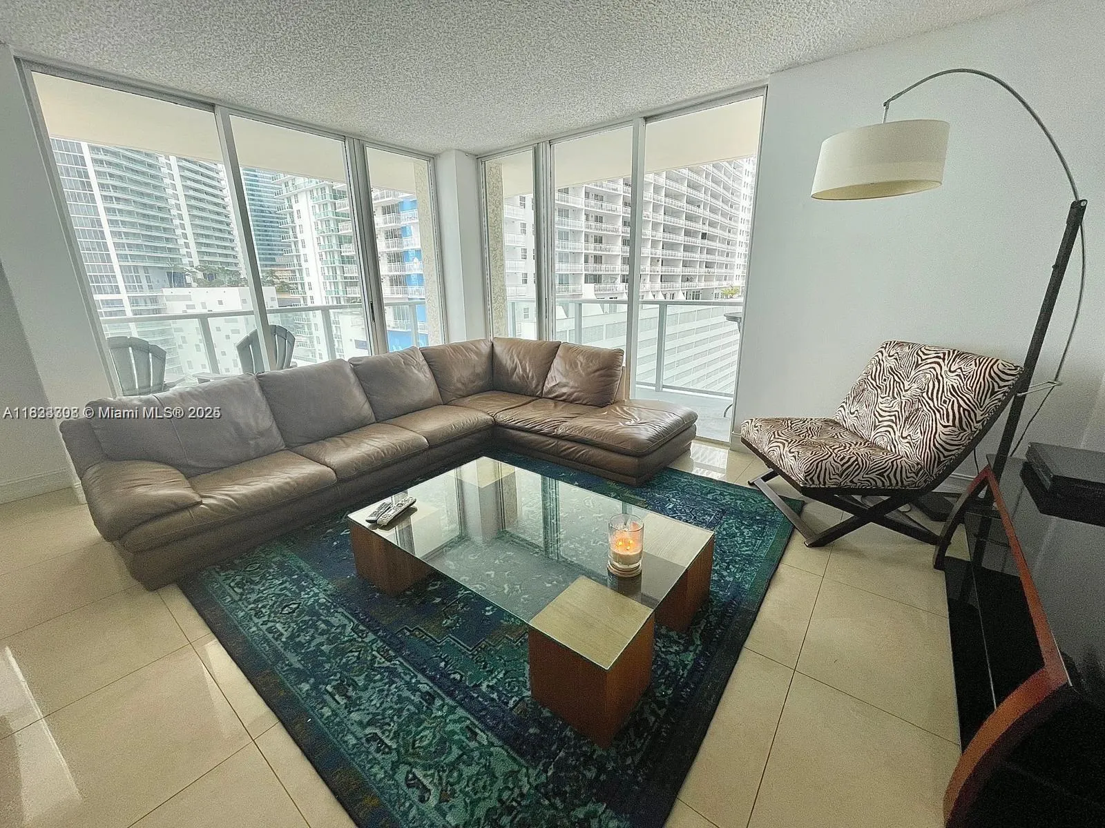 2 bedroom 2 bath for sale at 1155 Brickell Bay Dr # 1401, Miami FL 33131