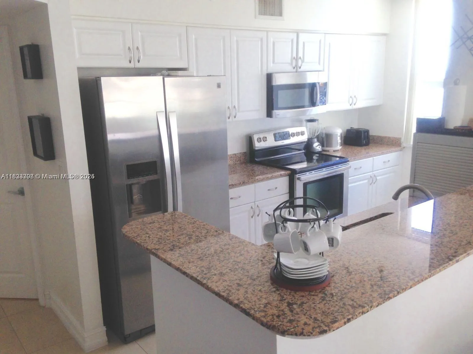1155 Brickell Bay Dr # 1401, Miami FL 33131