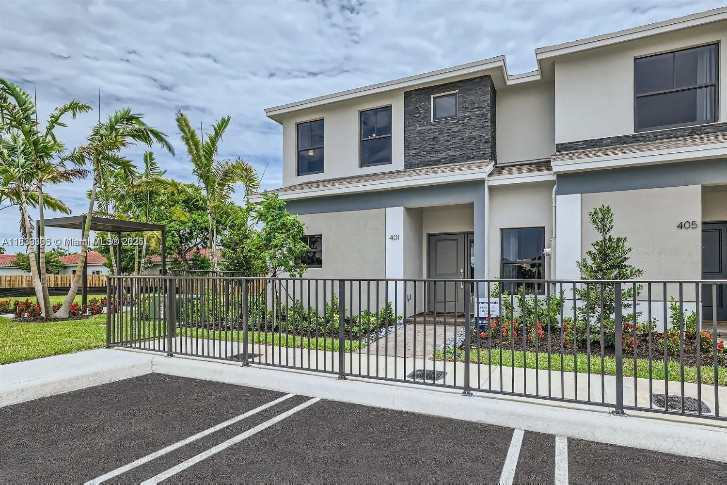3 bedroom 2 bath for sale at 445 NE 1st Dr # 445, Florida City FL 33034
