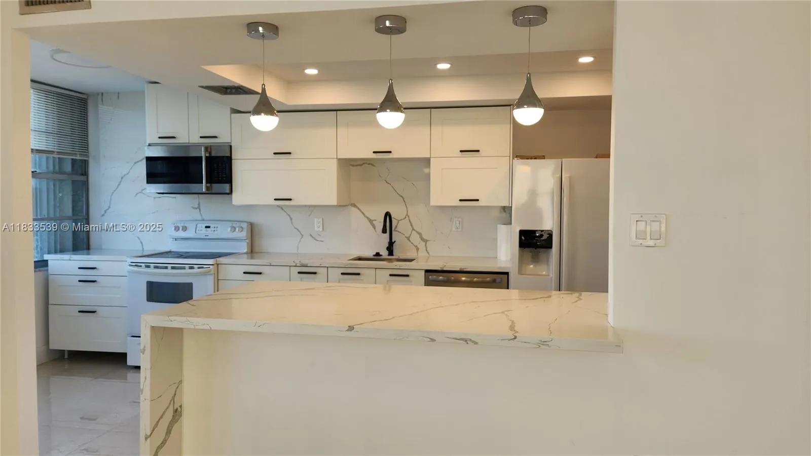 18051 Biscayne Blvd # 1705, Aventura FL 33160