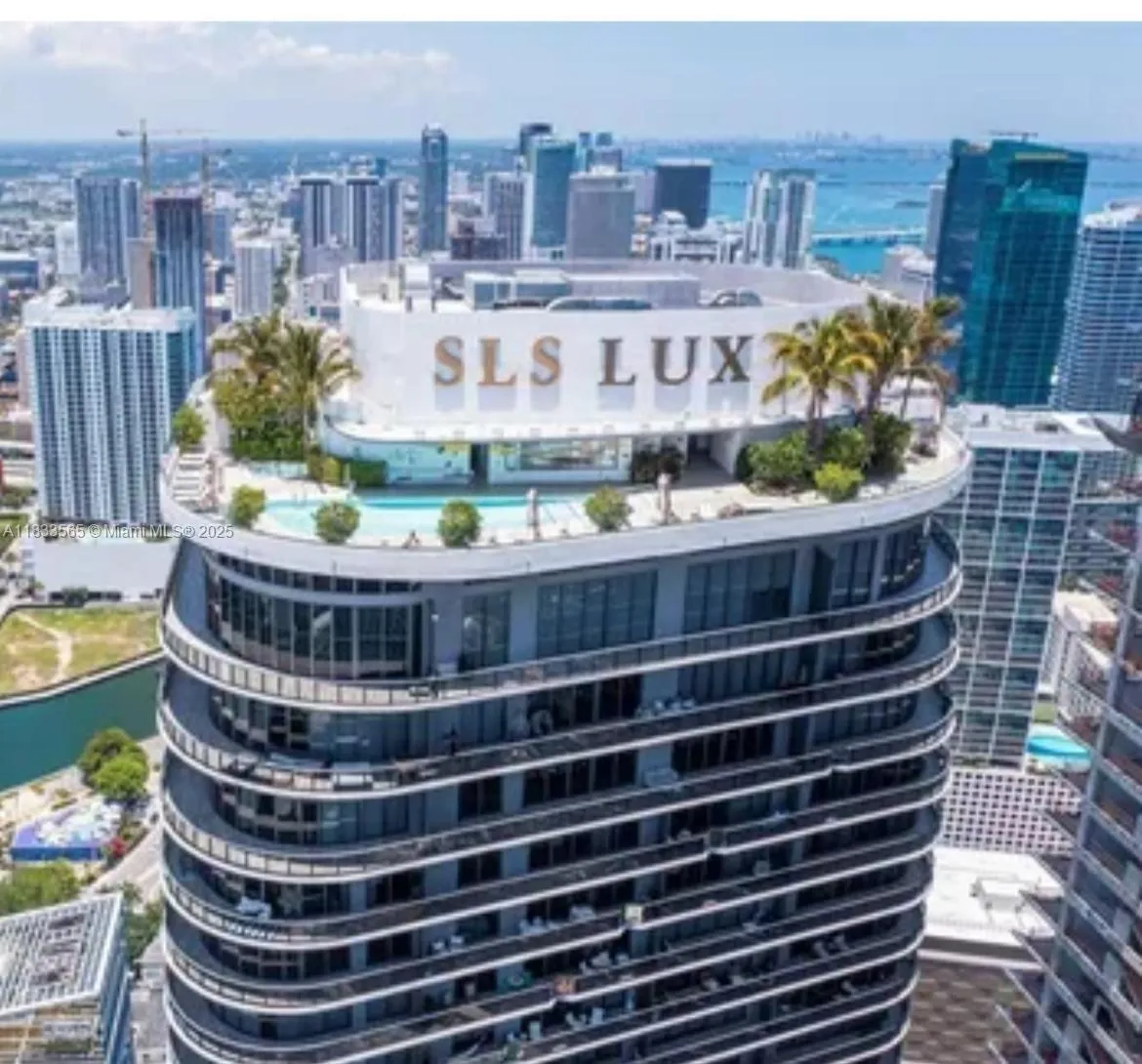 3 bedroom 3 bath for sale at 801 S Miami Ave # 4204, Miami FL 33130