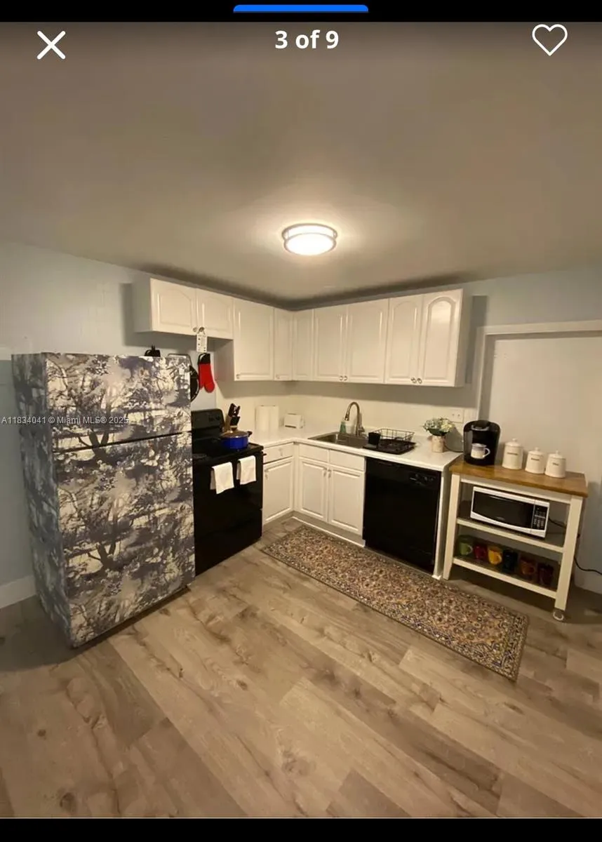40 SE 12th St # 1, Dania Beach FL 33004
