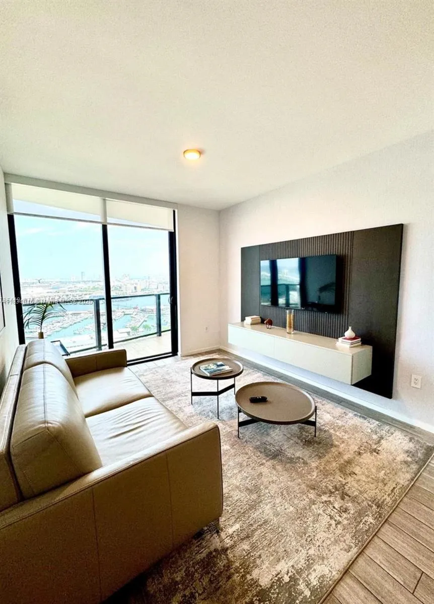 398 NE 5th street # 1710, Miami FL 33132