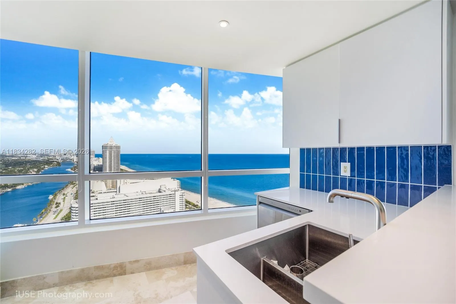 1 bedroom 2 bath for sale at 4401 Collins Ave # 3603, Miami Beach FL 33140