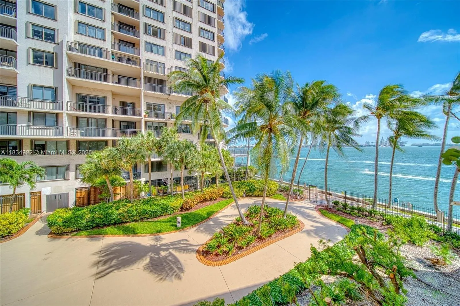 520 Brickell Key Dr # A1912, Miami FL 33131
