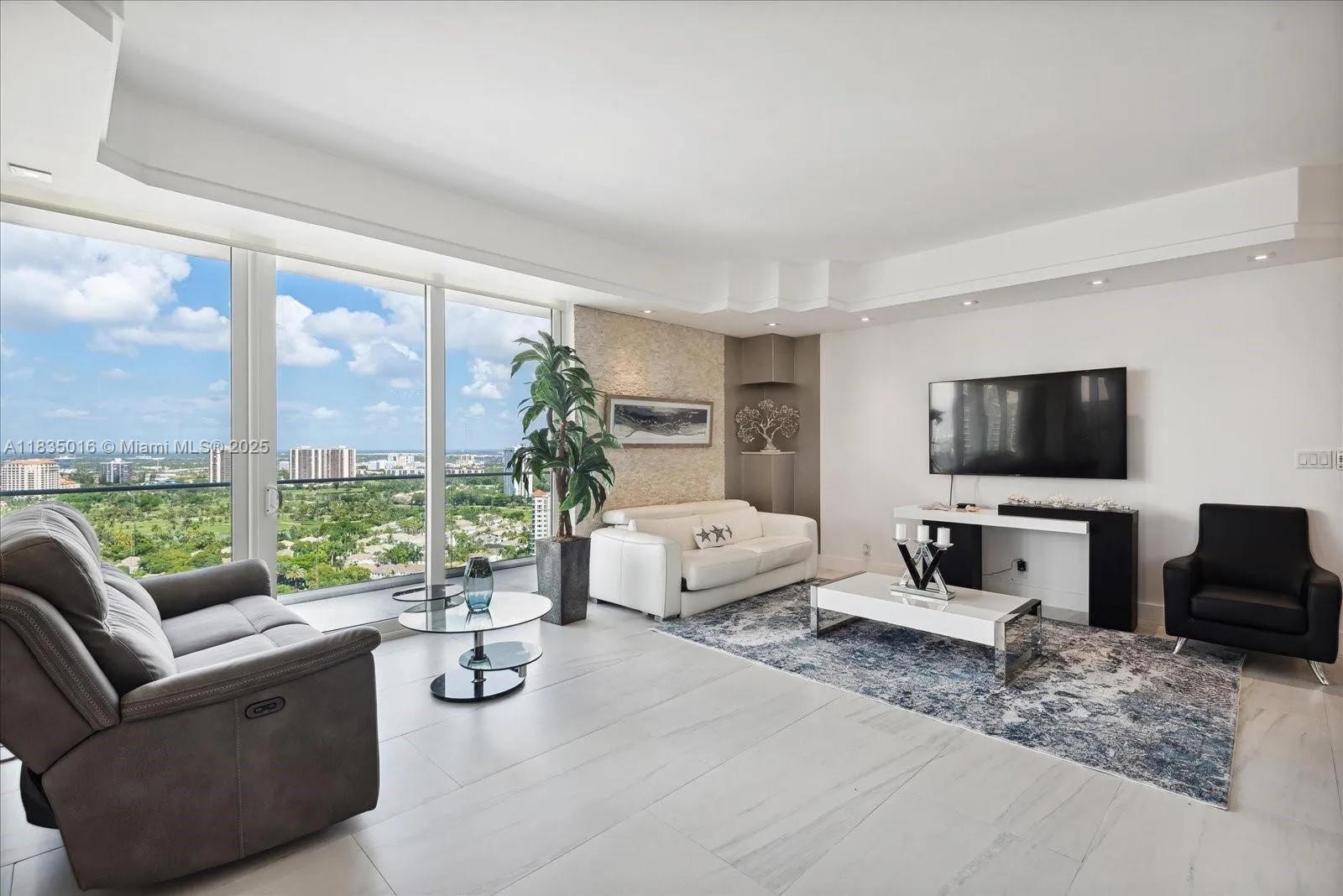 19707 Turnberry Way # D, Aventura FL 33180