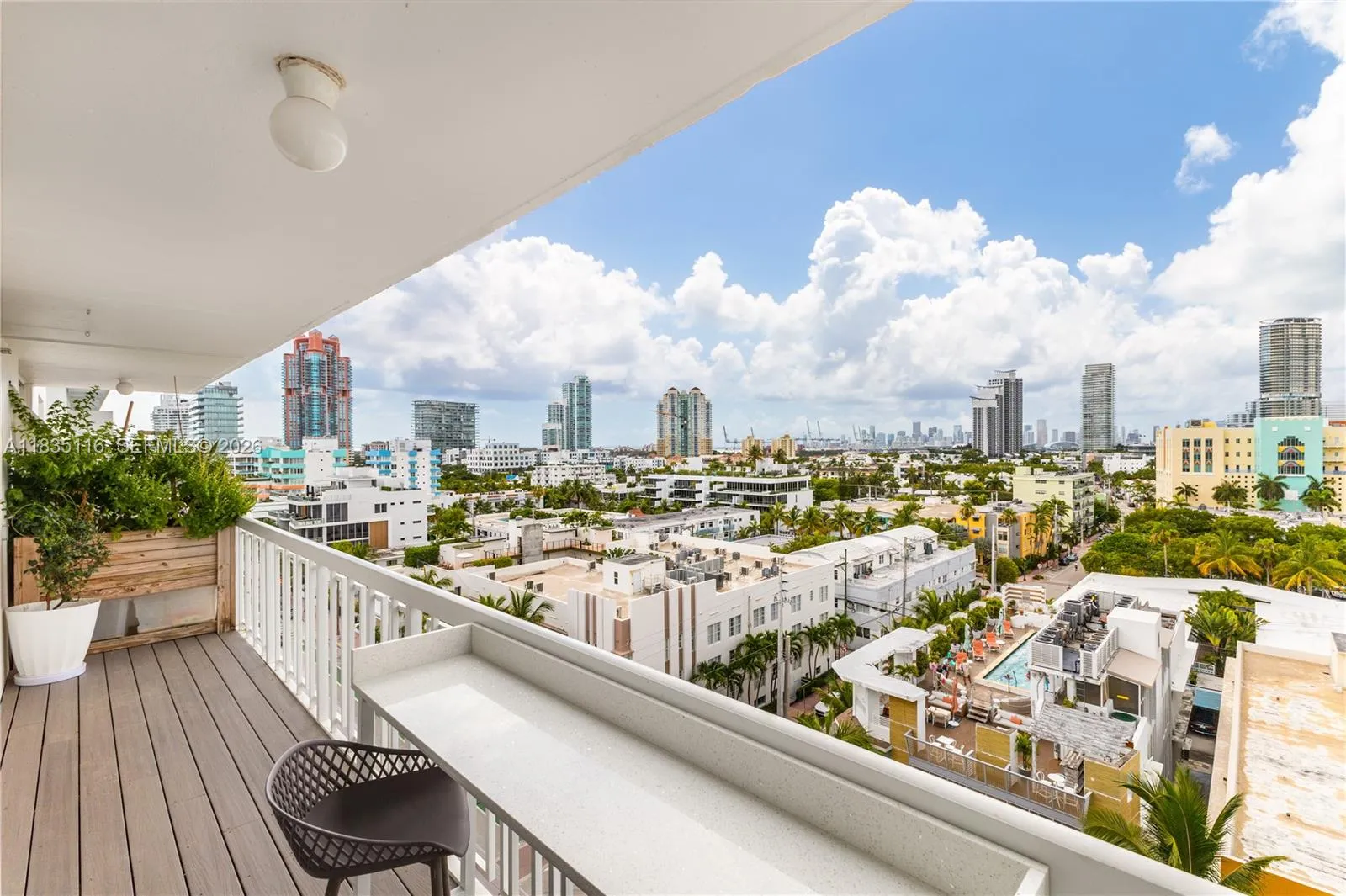 1 bedroom 1 bath for sale at 401 Ocean Dr # 1004, Miami Beach FL 33139